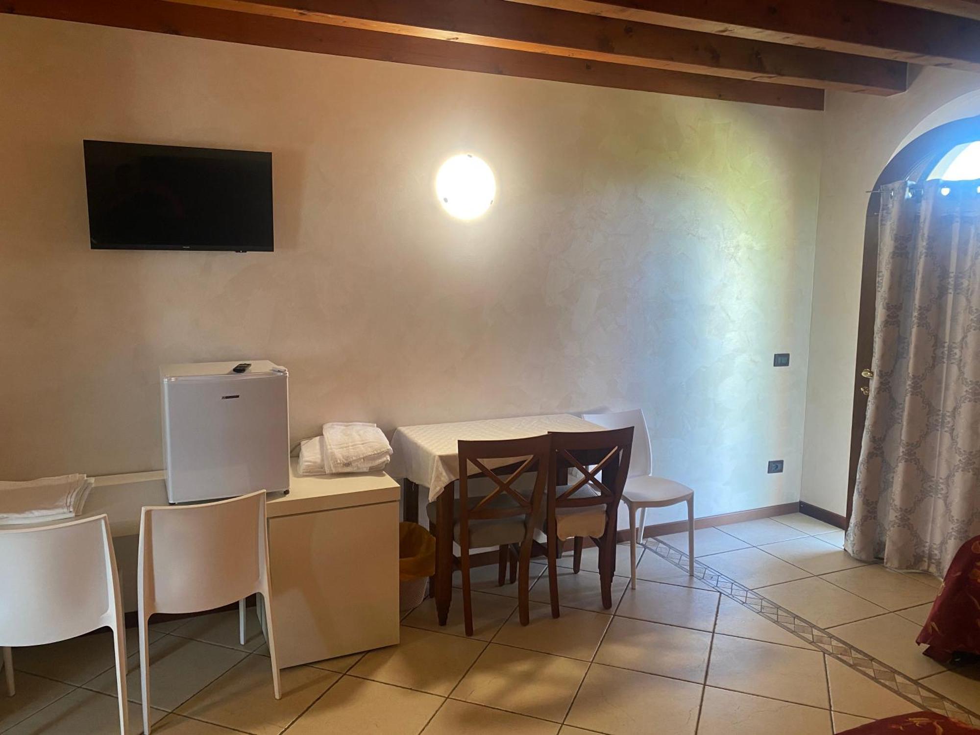 Albergo Le Piante Manerba del Garda Exterior photo